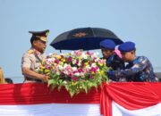 Kenang Jasa Pahlawan Gugur di Perairan, Polda Kalteng Gelar Upacara Tabur Bunga di Pelabuhan Sampit