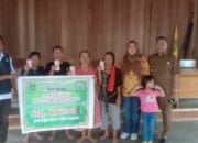 Langsung Disaksikan Camat, Pemdes Supang Salurkan BLT-DD Tahap-II