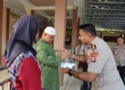 Peringati HUT RI Ke-78, Kapolres Bartim AKBP Viddy Dasmasela Berikan Santunan  Kepada Anak Yatim Piatu
