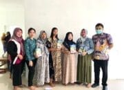 Kunjungi Pelayanan Posyandu, Ini Pesan Ketua TP-PKK Saka Tamiang