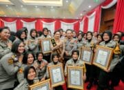 Prestasi Membanggakan, 2 Polwan Polda Kalteng Raih Penghargaan Kapolri