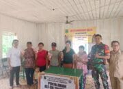 Salurkan BLT-DD Tahap IV, Pada 30 KPM, Ini Pesan Kades Hurtam
