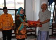 Pj. Bupati Hj. Nunu andriani meninjau pemondokan Kafilah MTQH ke XXXI Kabupaten Pulang