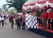 Sambut Natal, PJ Bupati Kapuas Erlin Hardi Lepas Pawai Lilin 2023
