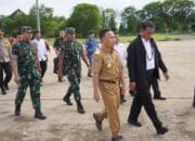 Pangdam XII/Tpr Beserta Danrem 102/Pjg Sambut Kedatangan Menteri Pertanian dan Wamen Pertahanan RI