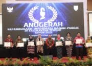 Pemkab Pulpis Menerima Penghargaan Peringkat 1 Kategori Informatip Tingkat Propinsi