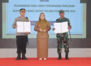 Pengamanan Pilkada Pulpis, Pj Bupati Pulpis Nunu Andriani Serahkan NPHD