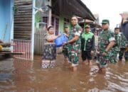 Bantu Korban Banjir Palangka Raya, Korem 102 Distribusikan Sembako