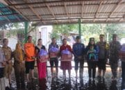 Peduli Korban Banjir, Pj Bupati Nunu Andriani Serahkan Bantuan Sembako