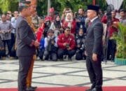 Jabatan Diperpanjangan, Gubernur Kalteng Serahkan SK Pj Bupati Barsel Deddy