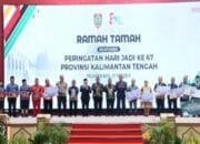 Gubernur Kalteng Serahkan Piagam Penghargaan dan Hadiah Lomba TTG