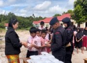 Peduli Dunia Pendidikan, Brimob Kalteng Dirikan Dapur Lapangan Di Sekolah