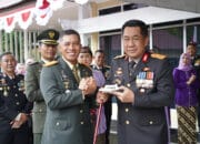 HUT Bhayangkara 78, Danrem 102 Berikan Surpraise Kepada Kapolda Kalteng