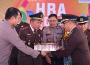 HUT Bhakti Adhyaksa ke-64, Polres Kobar Beri Kejutan kepada Kejaksaan Negeri