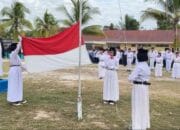 MA dan MTs Raudhatul Jannah Gelar Upacara Gabungan Hari Kemerdekaan Ke-79 RI