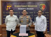 Rugikan Negara Rp 3,5 Miliar, Polda Kalteng Tahan 2 Tersangka dan 1 DPO Kasus Dugaan Tipikor
