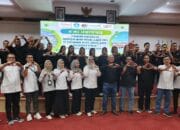 PT SIS ADMO Bantu Beasiswa Mahasiswa Kalselteng