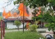 Bangunan Rumah Dinas Telkom Palangka Raya Terbakar