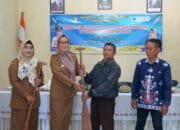 Pemko Palangka Raya Serahkan 18 Perahu Motor untuk Tingkatkan Produktivitas Nelayan