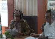 Pj Wali Kota Palangka Raya Baca Berita di RRI, Meriahkan Hari Radio Nasional ke-79