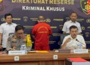 Terjerat Kasus Dugaan Korupsi, Mantan Kadis Perindag Kotim di Amankan Ditreskrimsus Polda Kalteng