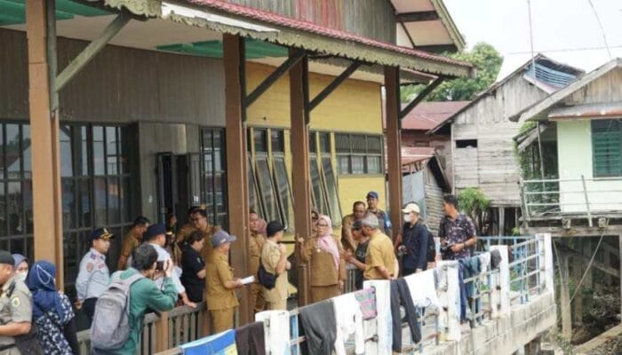 Pj Wali Kota Palangka Raya Hera Nugrahayu Meninjau Rencana Penataan Pelabuhan Rambang untuk Pengembangan Pariwisata