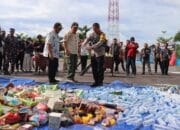 Polres Kobar Gelar Pemusnahan Barang Bukti Menjelang Akhir Tahun
