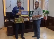 Kontribusi pada UMKM, Kepala Dinas PMPTSP Kapuas Raih Penghargaan
