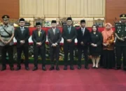 Sekda Arbert Tombak Hadiri Rapat Paripurna DPRD Kota Palangka Raya