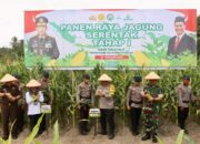 Polda Kalteng Panen Raya Jagung Perdana di Lahan Seluas 1 Hektare