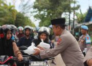 Kapolda Kalteng Safari Ramadan dan Bagikan  Takjil Ke Masyarakat