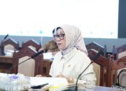 Era Digital, Siti Nafsiah Minta Orang Tua Awasi Aktivitas Online Anak