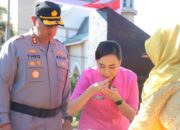 ‎Tradisi Adat Sambut Kapolres Baru AKBP Theodorus dan Istri di Bumi Marunting Batu Aji