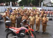 Bukti Nyata Pencegahan Karhutla, Bupati Kapuas Serahkan Kendaraan Operasional untuk Camat