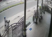 Sholat Dzuhur di Masjid, Ponsel Wanita Raib Diambil Orang Tidak Dikenal