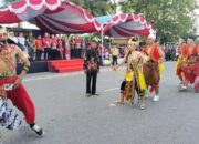 Harjad Kapuas, Bupati Wiyatno Lepas Peserta Pawai Budaya