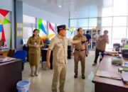 Sidak ke DPMPTSP, Gubernur Kalteng Pastikan Layanan Perizinan Bebas Hambatan dan Transparan