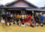 Warga Tumbang Tihis Dapat 50 Paket Sembako Gratis Bantuan Gubernur Kalteng