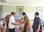Rangkaian Harjad Pulpis, Ahmad Rifa’i Kunjungi Bupati Dua Periode 2003-2013