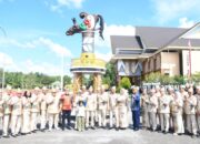 HUT Kabupaten Ke-23, Bupati Rifa’i bersama Wakilnya Jayadikarta Resmikan Tugu Ikon Pulang Pisau