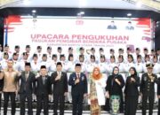 Kukuhkan Paskibraka Barito Utara 2025, Pj Bupati Indra Ucapkan Selamat