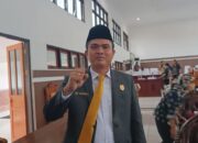 Guru Harus Fokus Mendidik, Bukan Sibuk Urusan Lain