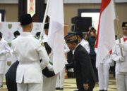 Gubernur Kukuhkan 54 Paskibraka Kalteng: Simbol Tangguh Generasi Merah Putih