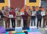 Bupati HM Wiyatno Serahkan Bantuan Kepada Korban Bencana Kebakaran di Kapuas