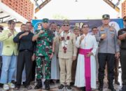 Gubernur Resmikan Jalan Salib dan Dukung Pusat Ziarah