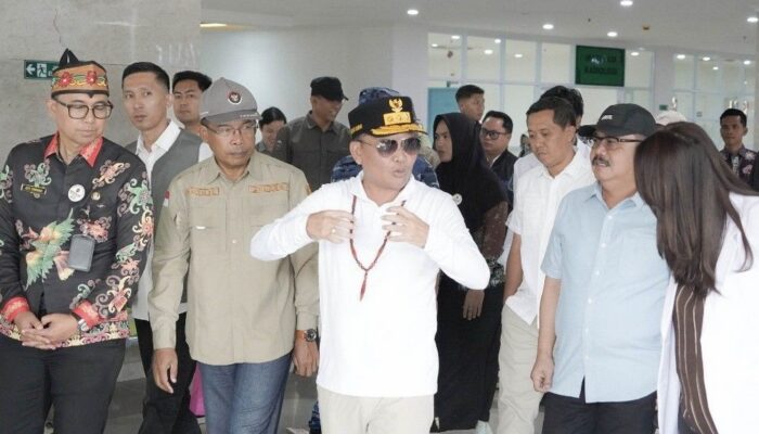Gubernur Tinjau RSUD Hanau Pastikan Layanan Optimal