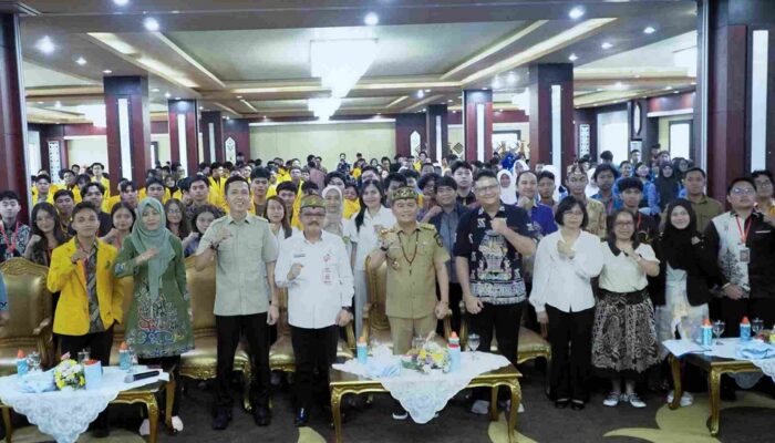 Agustiar Sabran Buka Dies Natalis Teknik Informatika UPR