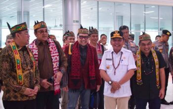 Gubernur Kalteng Terima Kunjungan Komisi II DPR RI dan Wamen ATR/BPN Prosesi Potong Pantan