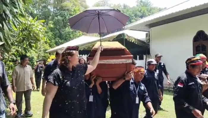 Ratusan Pelayat Antar Kepergian Prof. Biruté Galdikas, Tokoh Konservasi Orangutan Dunia