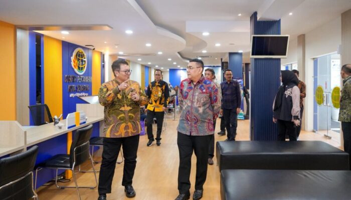 Wamen ATR Tinjau Kantah Semarang, Tekankan Berkas Tak Boleh Menumpuk